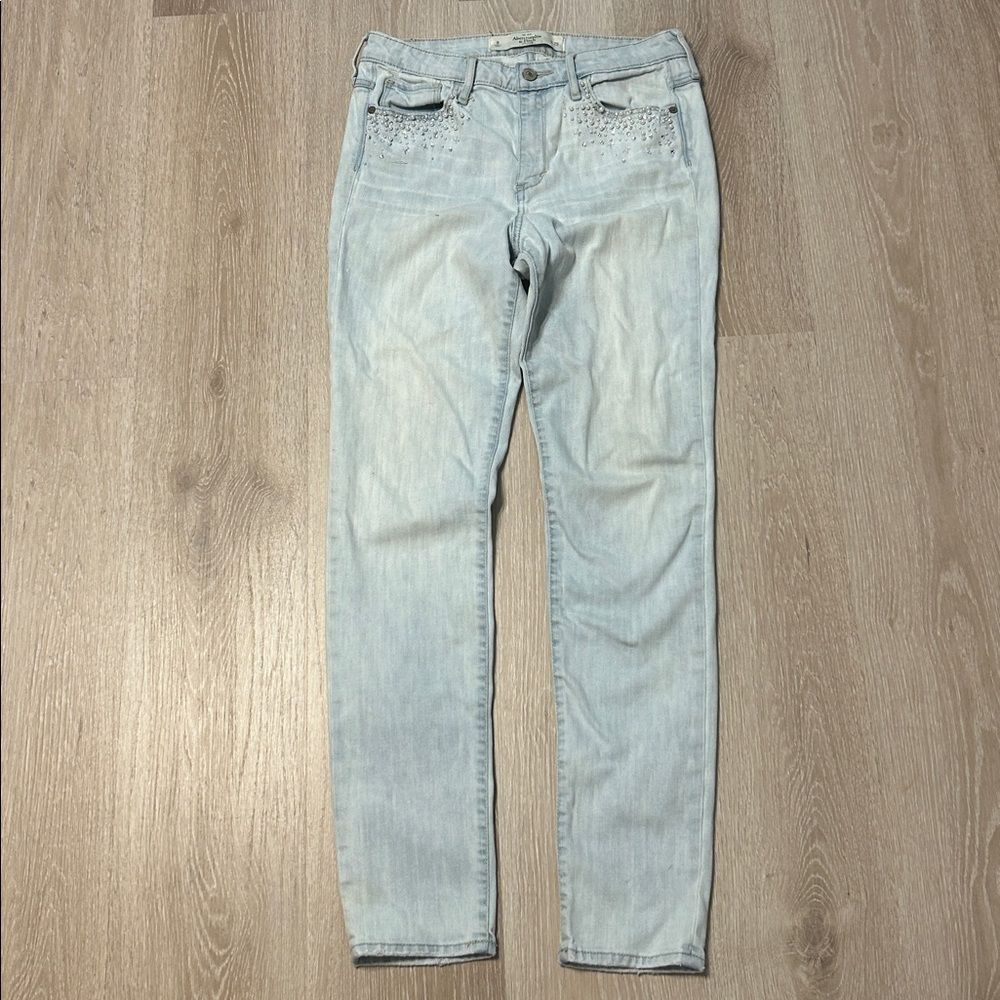 Abercrombie & Fitch Light Wash Slim Skinny Stretch Pearl Beaded Jeans Sz 8/29